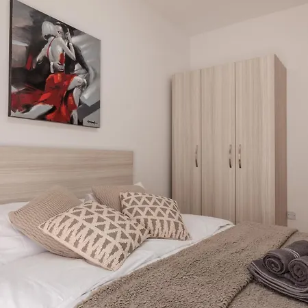 Apartment Larger Than Usual 3bd Sliema