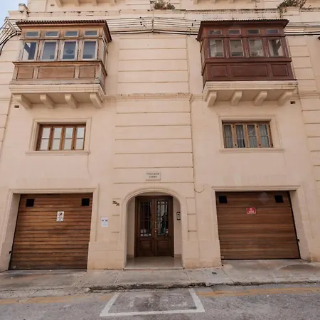 Apartment Larger Than Usual 3bd *