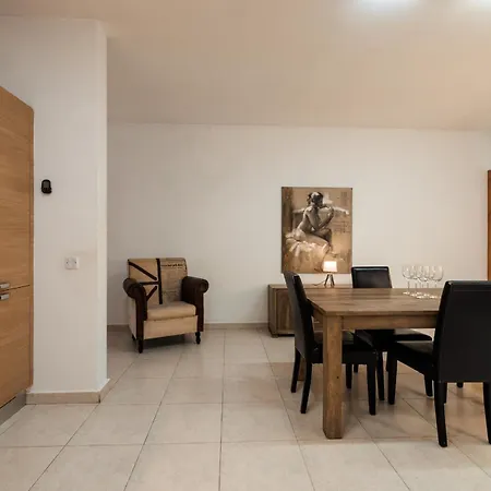 Larger Than Usual 3bd Apartament Sliema