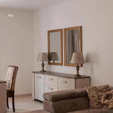 Larger Than Usual 3bd Apartament