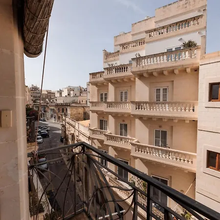 Larger Than Usual 3bd * Sliema