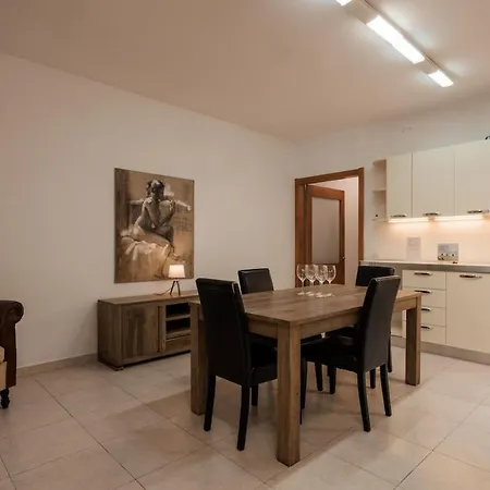 Larger Than Usual 3bd * Sliema