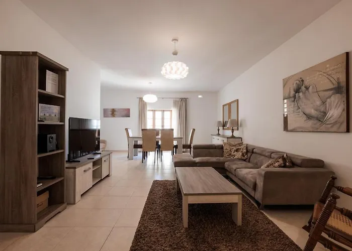 Apartment Larger Than Usual 3bd Sliema