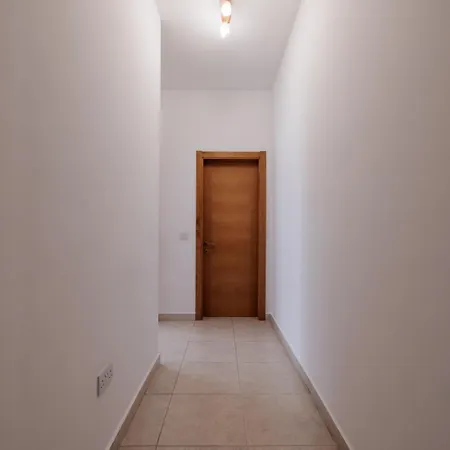 Larger Than Usual 3bd Daire