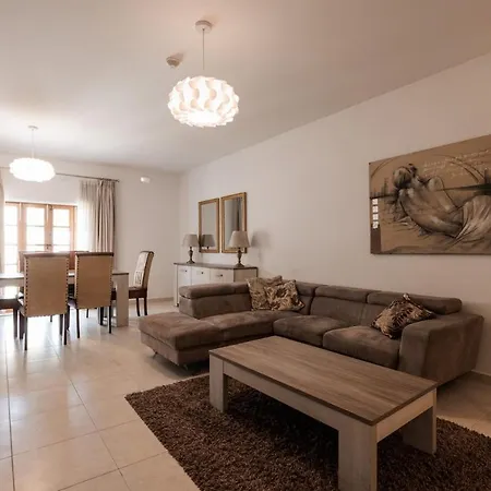 Larger Than Usual 3bd Daire